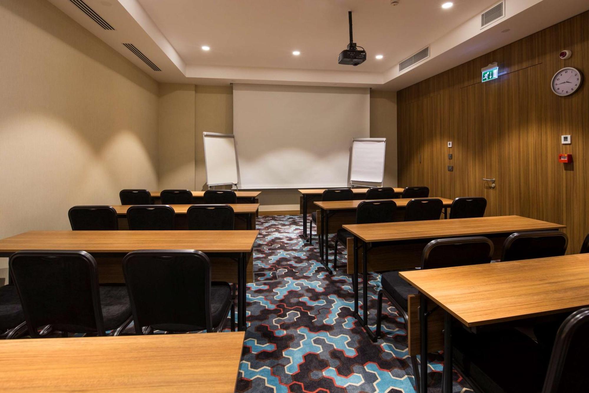 Hampton By Hilton Istanbul Kurtkoy Hotel Luaran gambar